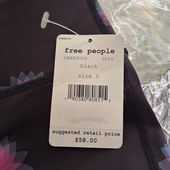 NEW Free People Movement SMALL Lotus Short Black FAST SHIP ✅ FREE GIFT 🎁 - Picture 4 of 5